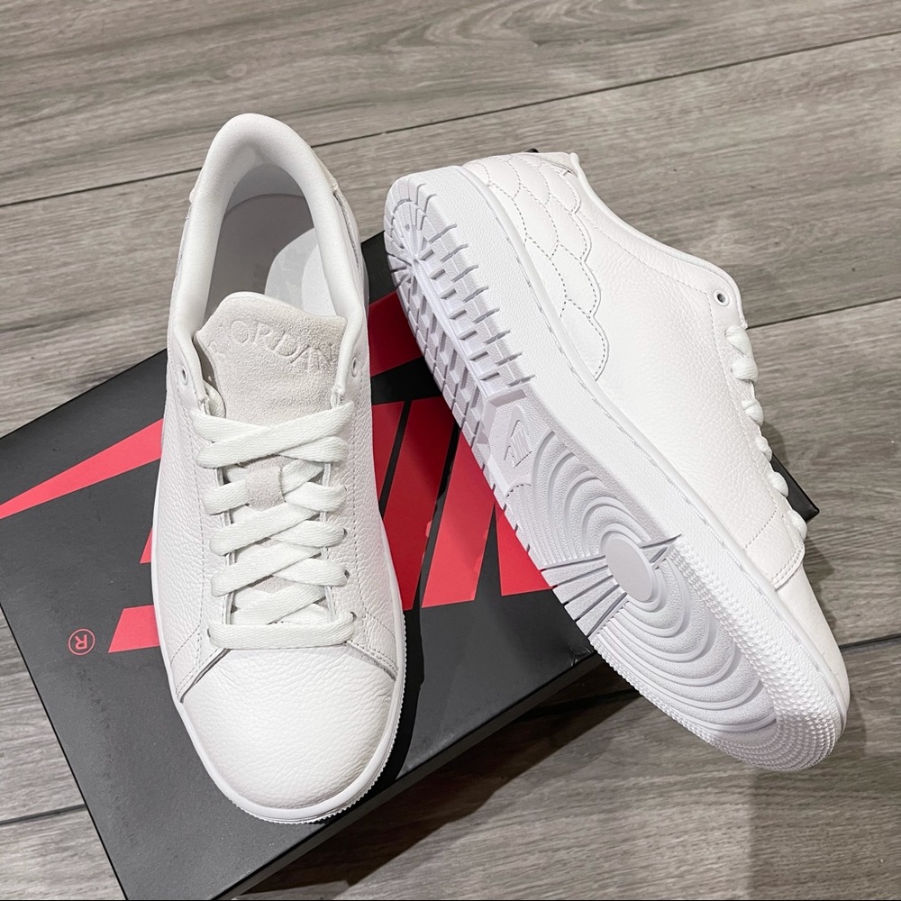 Air Jordan 1 Low White Men’s - Picture 7 of 8
